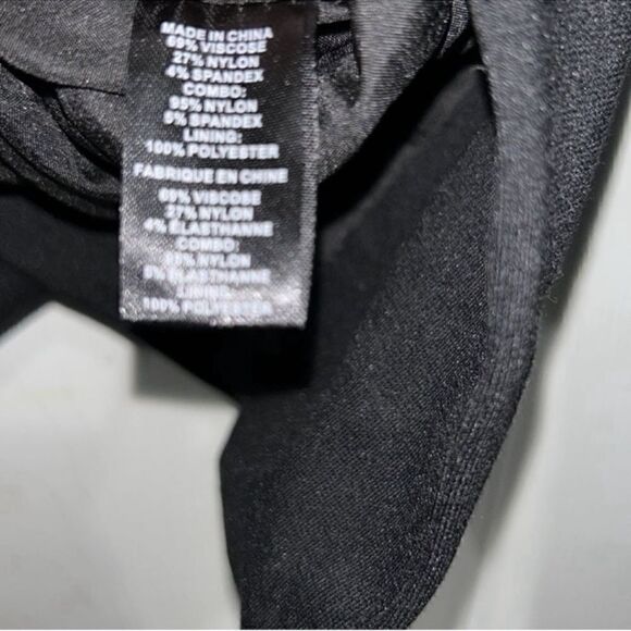 Supply & Demand Black Blazer (Size Medium) - Picture 7 of 7